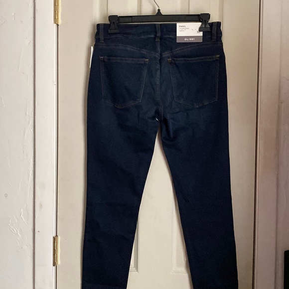DL1961 Low-Rise Skinny Jeans 30, 29 inseam - Picture 2 of 4